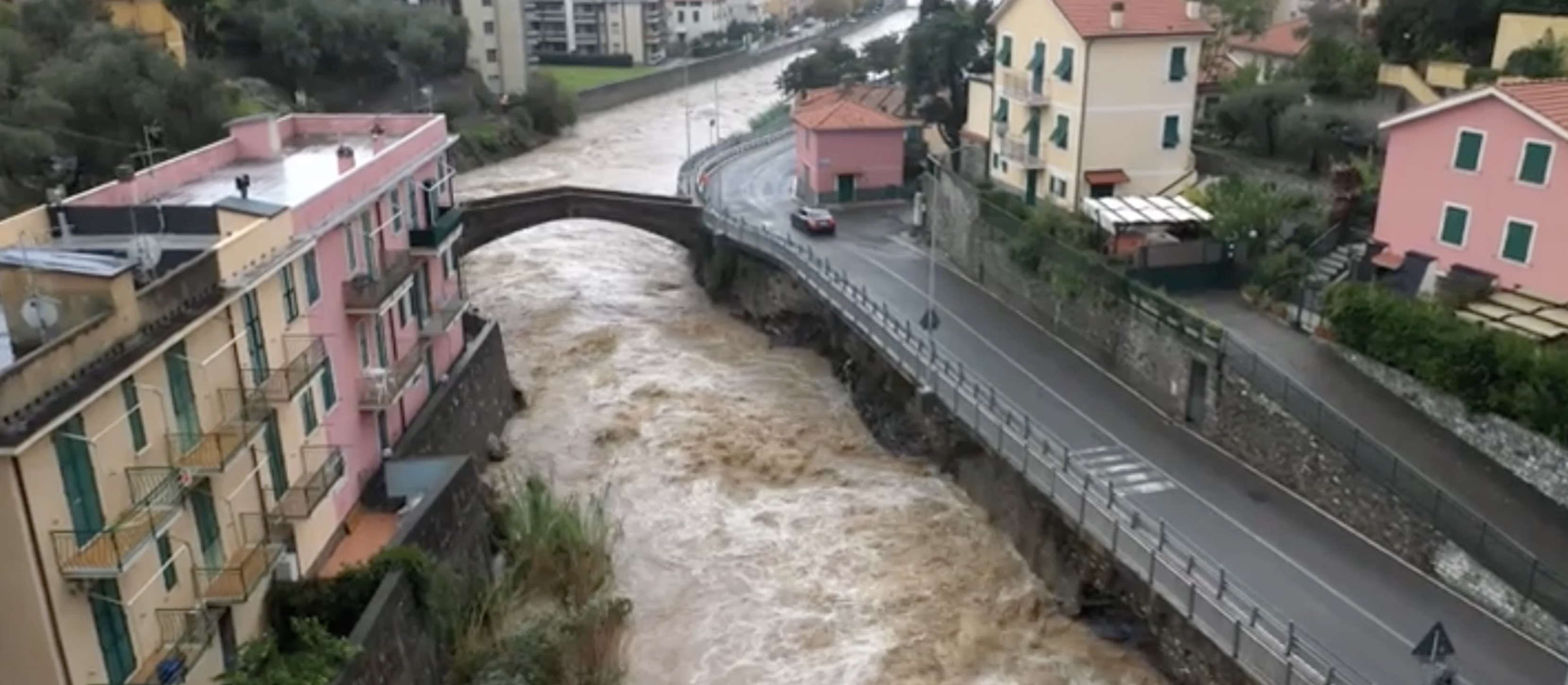 Maltempo Allerta Rossa In Liguria Frane E Alluvioni Da Imperia A La