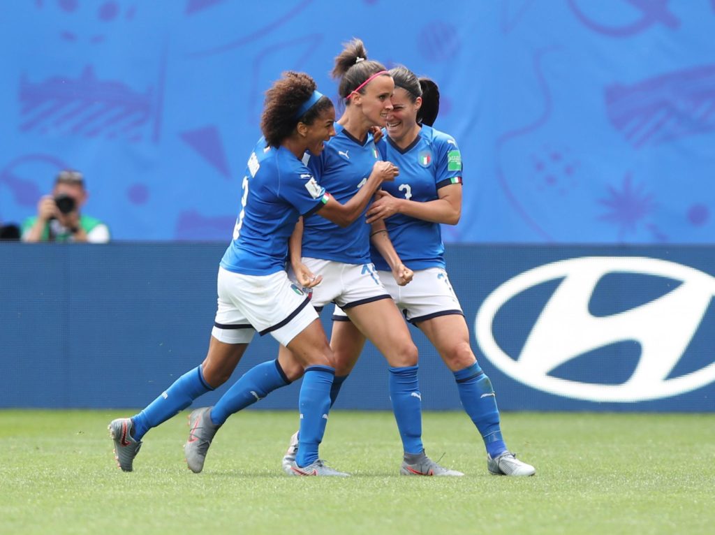 Mondiali Di Calcio Femminile L Italia Vince 2 1 Contro L Australia Open