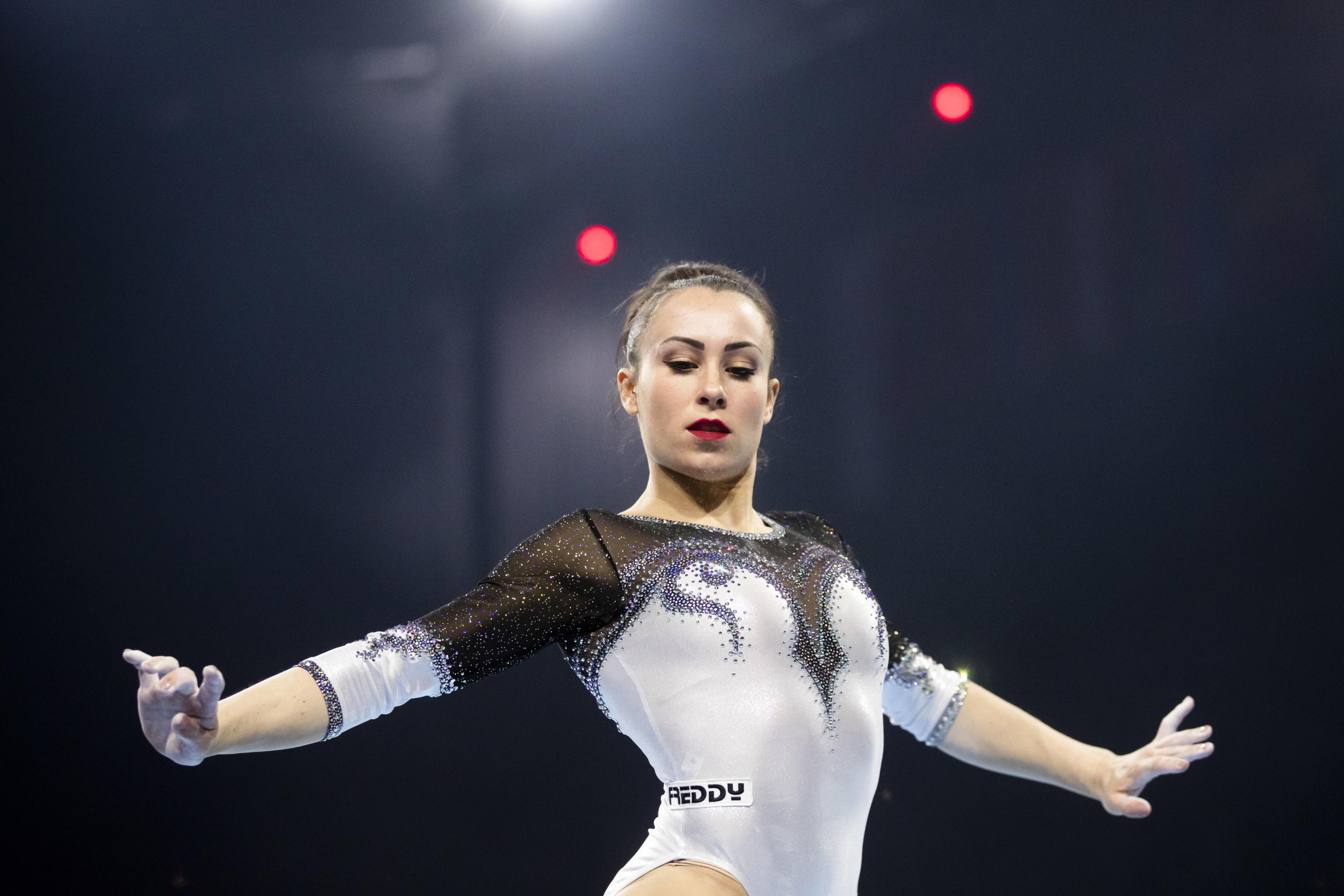 Vanessa Ferrari è bronzo agli Europei di ginnastica. L'esibizione sulle